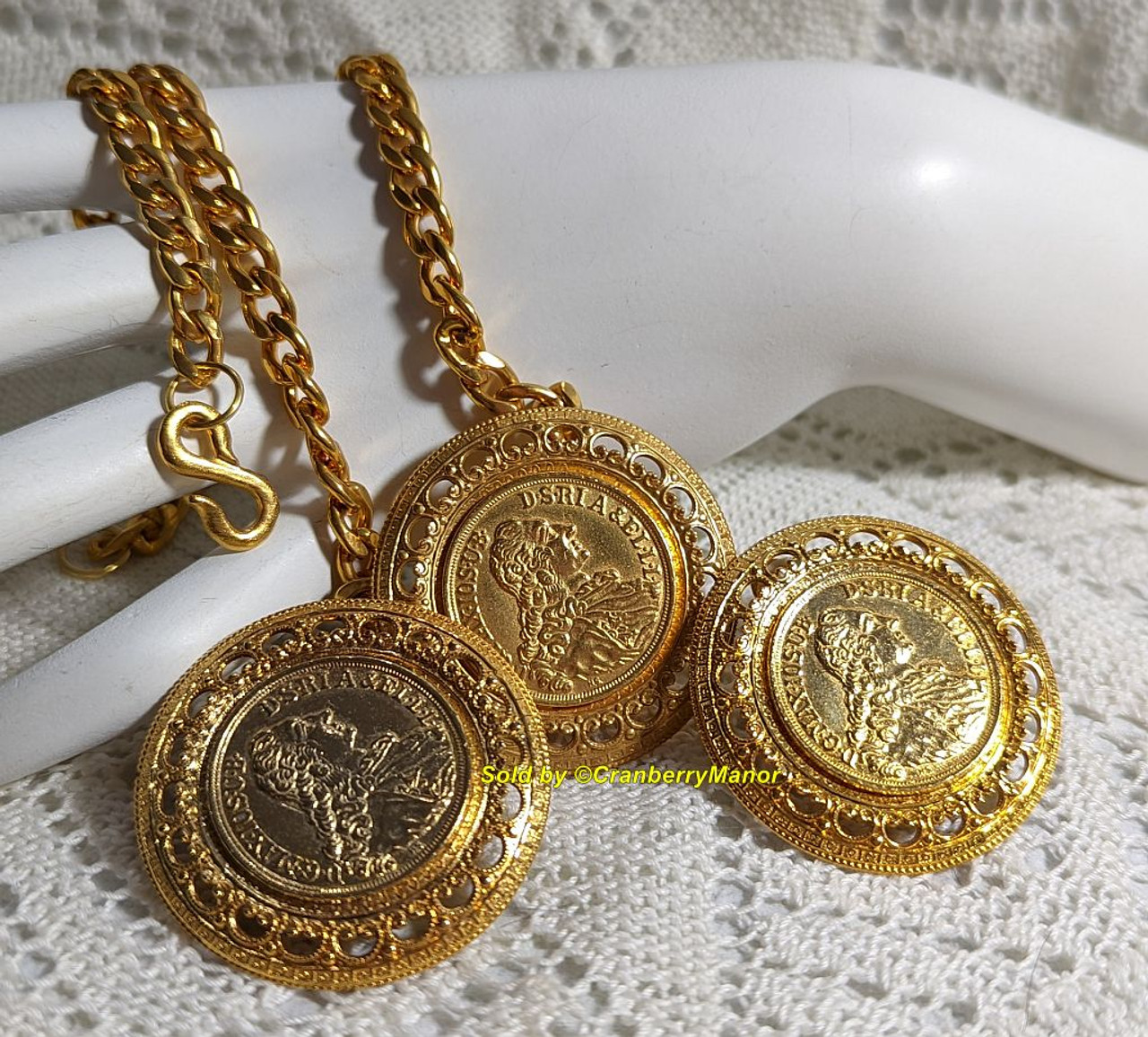 Zodiac Coin Necklace (18k gold) – Luna Alaska Jewelry